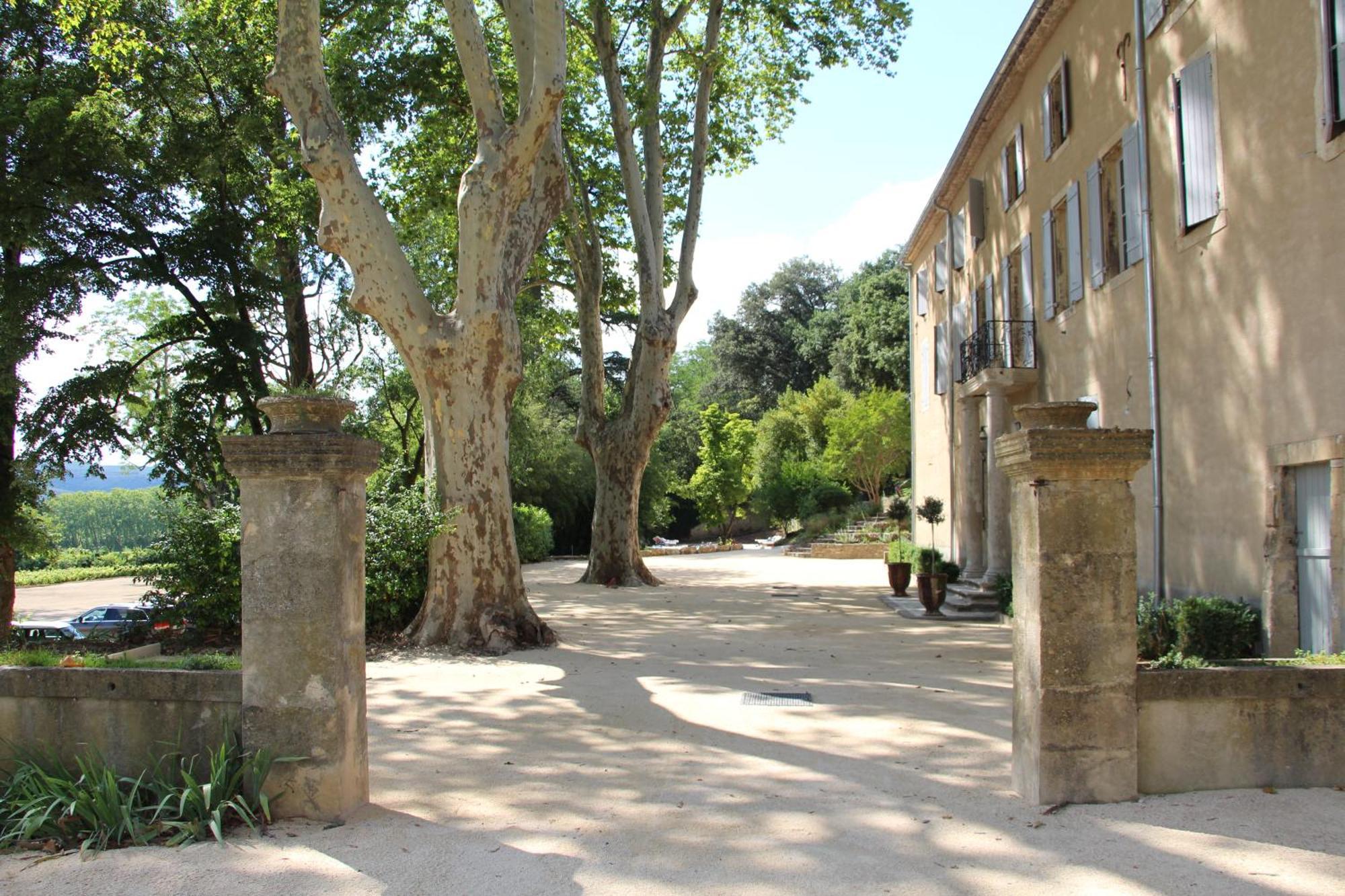 Chateau De L'Olivete Hotel Cornillon Exterior photo